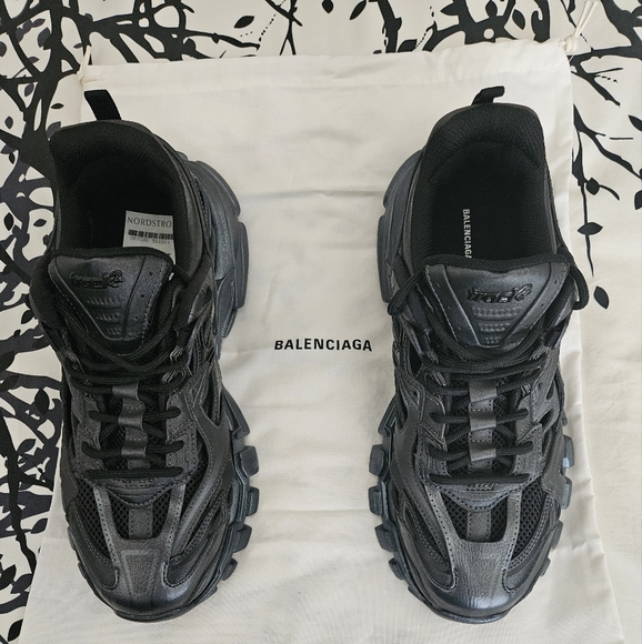 Balenciaga Track 2 Trainer Black Pearlescent Men's Sneakers - Picture 3 of 6